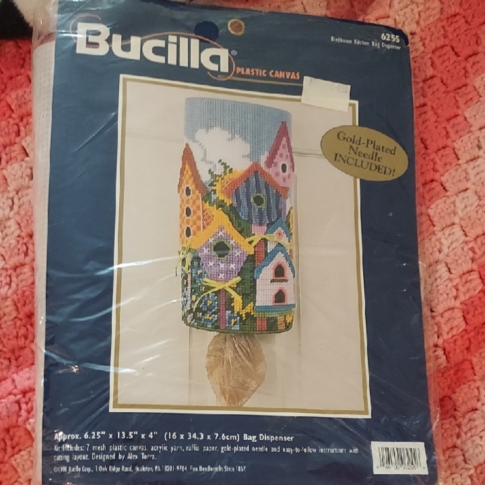 Bucilla Vibrant Birdhouse Bag Dispenser